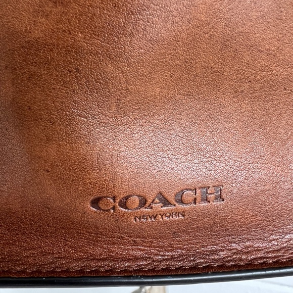 COACH Manhattan Convertible Slim Messenger Bag in Brown - Picture 6 of 16